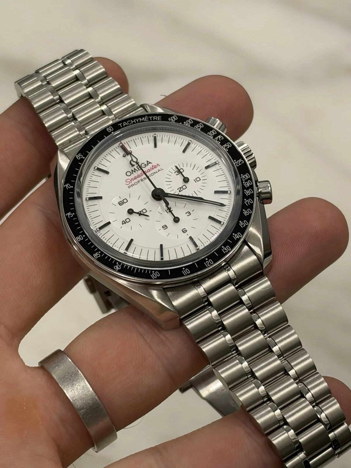 Omega Speedmaster 2025 white dial - photo 8