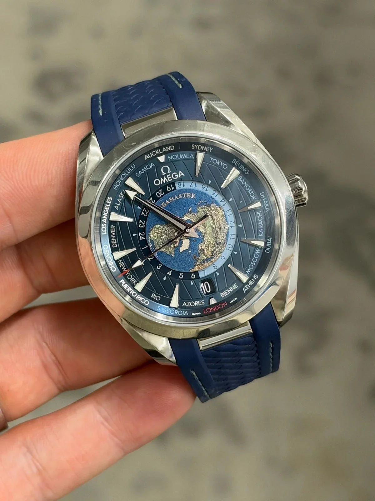 Omega Seamaster Aqua Terra Worldtimer photo 2