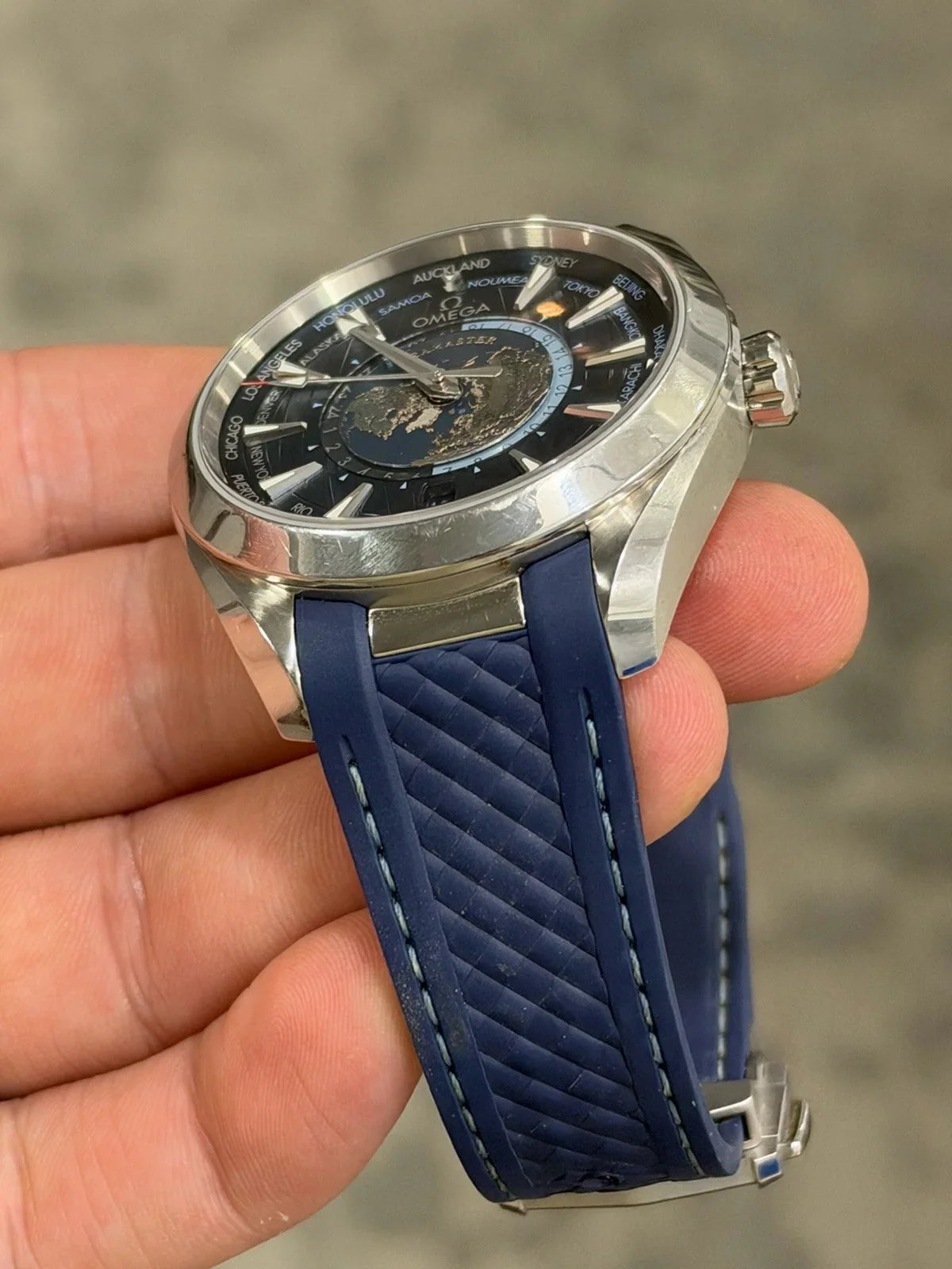 Omega Seamaster Aqua Terra Worldtimer photo 5